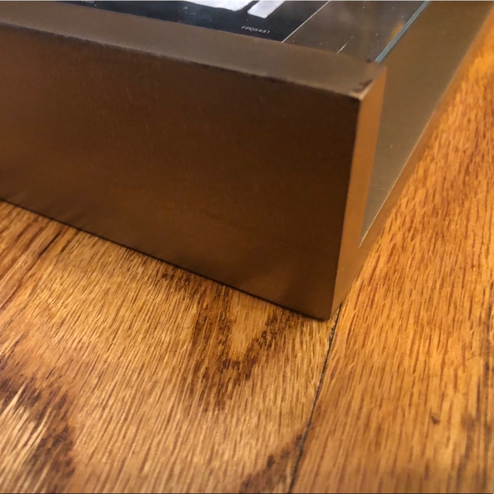 Floating Glass Picture Frame - Picture 13 of 13